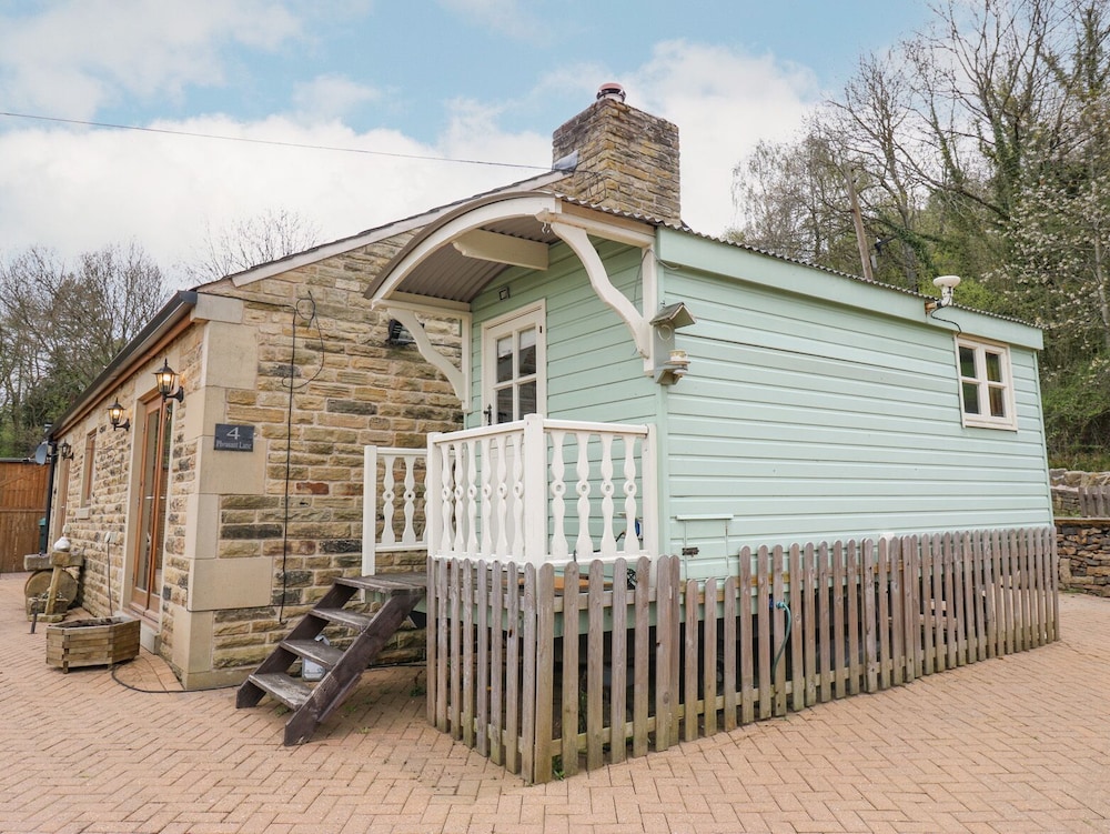 4 Pheasant Lane