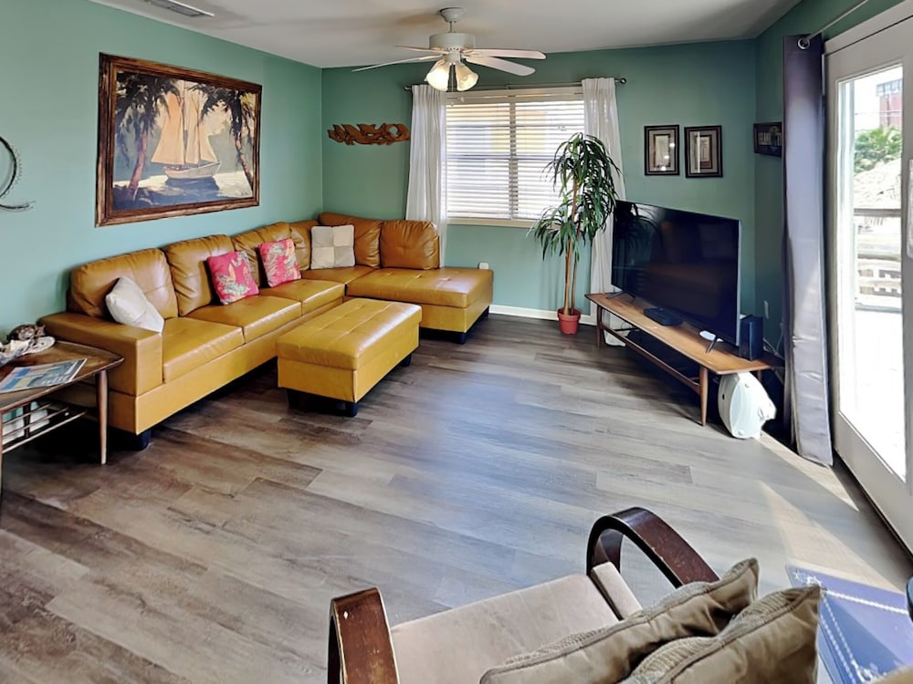 The Anchorage by Silver Sands Vacation Rentals