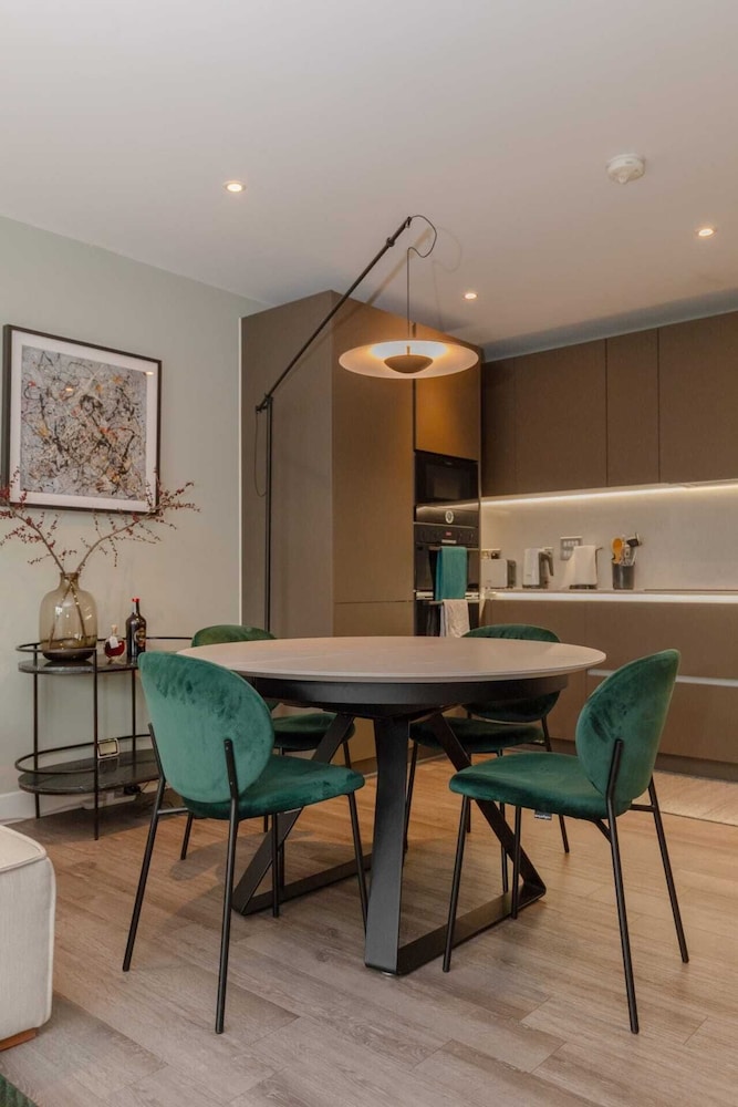 Elegant & Serene 2BD Flat W/roof Terrace Hoxton!