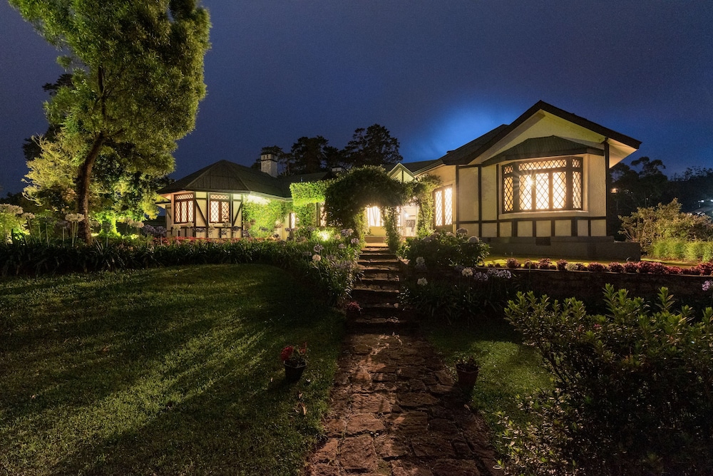 Oliphant Boutique Villa by Amaya