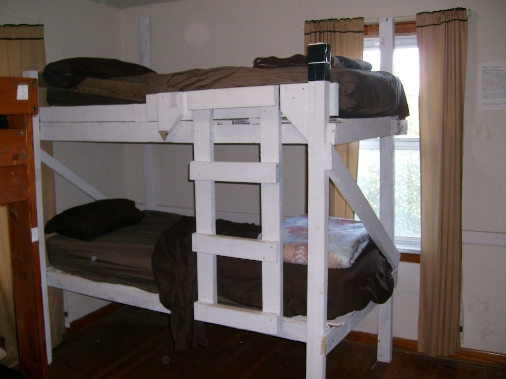 Athens Vacations - Nelsonville Hotel - Hostel - Property Image 3