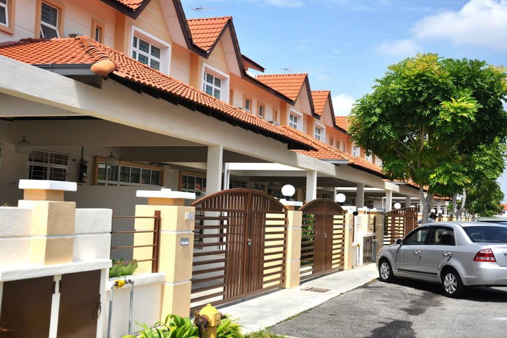 Sunflower House