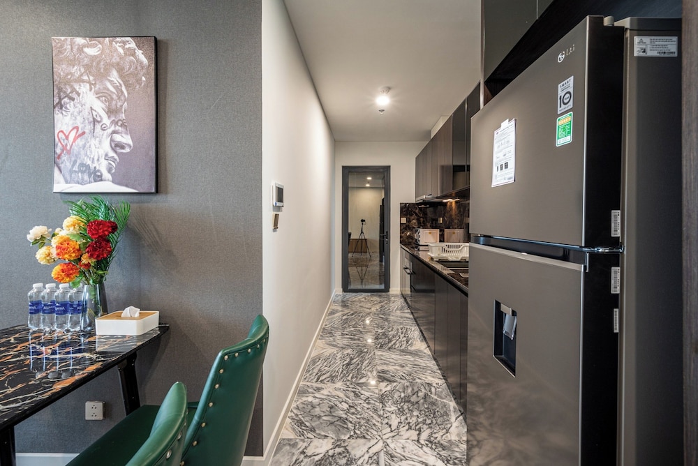 Sunny Lumiere Riverside Luxury Residence