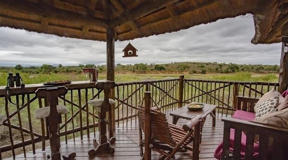 Manzini Swazi King Chalets