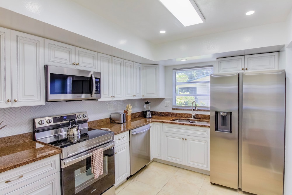 Beautiful 3 2 Home in Pompano Beach - Close to Beach