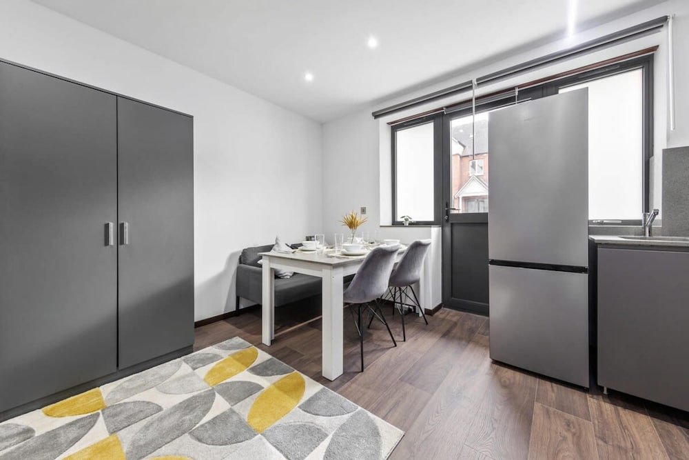 Luxury Studio Suite Near Euston Central London
