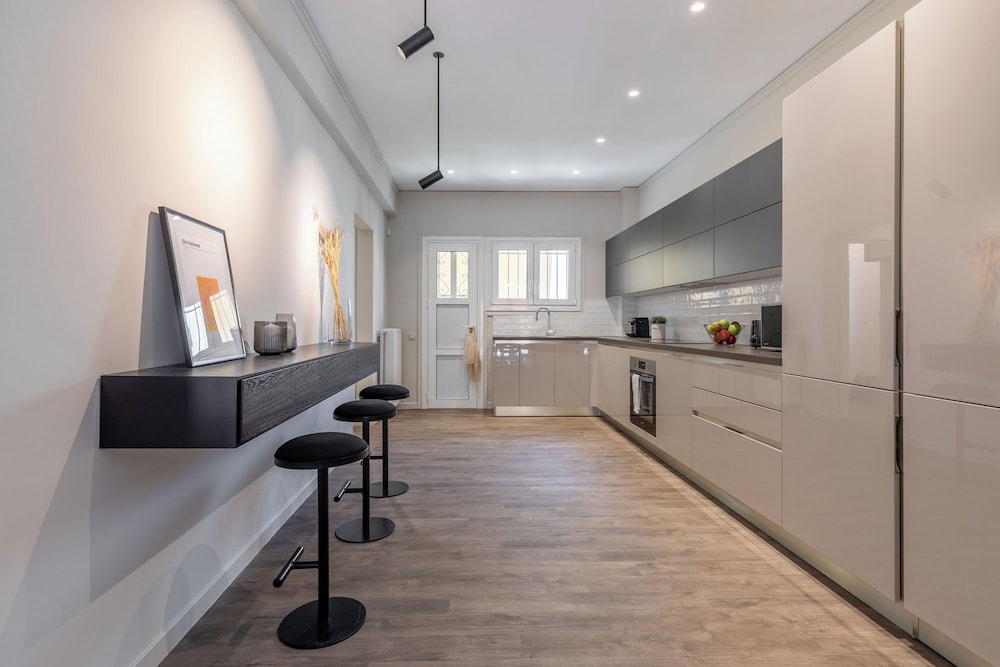 The Beehive Apartments