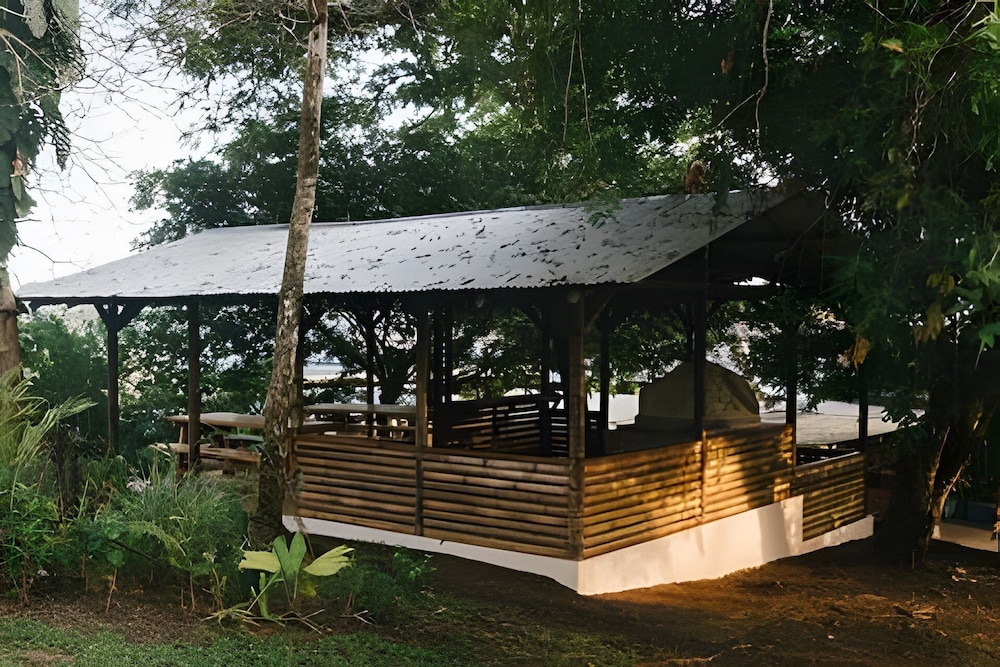 Balsa Nueva Lodge