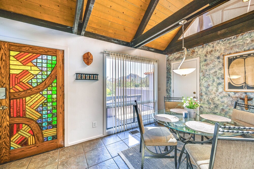 Walk to Hiking Trails: Sedona Red Rock Retreat view 5