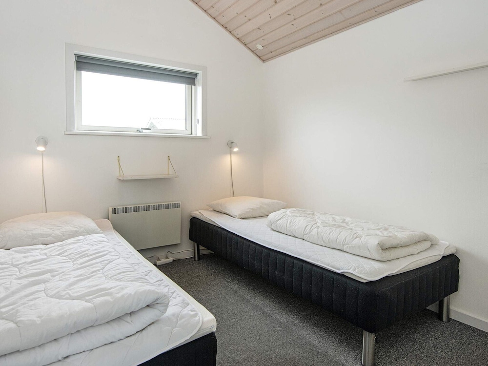 6 Person Holiday Home in Juelsminde view 4