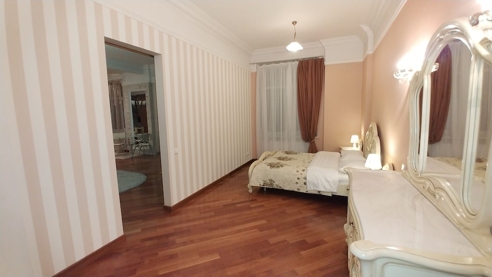 Kyiv Apartments
