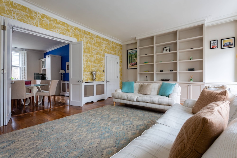 Stafford Terrace IV by Onefinestay