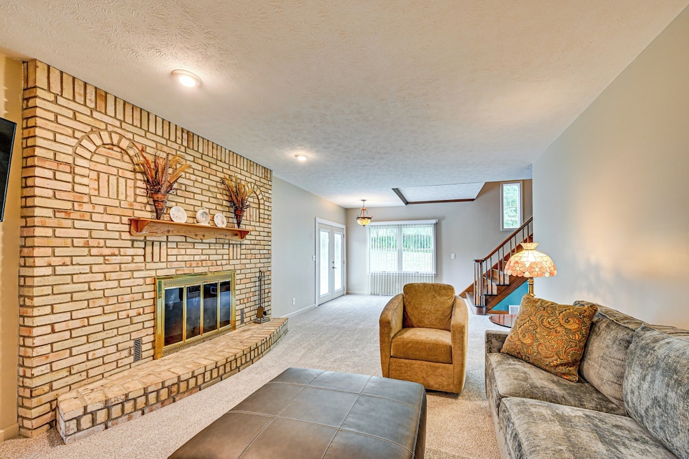 Rural & Private Dover Retreat: Close to Wineries!