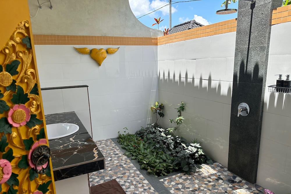 Devi's Place
