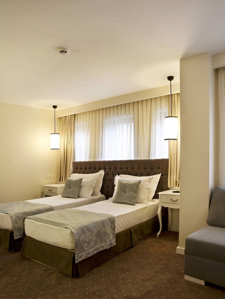 Taximtown Otel - Image 6