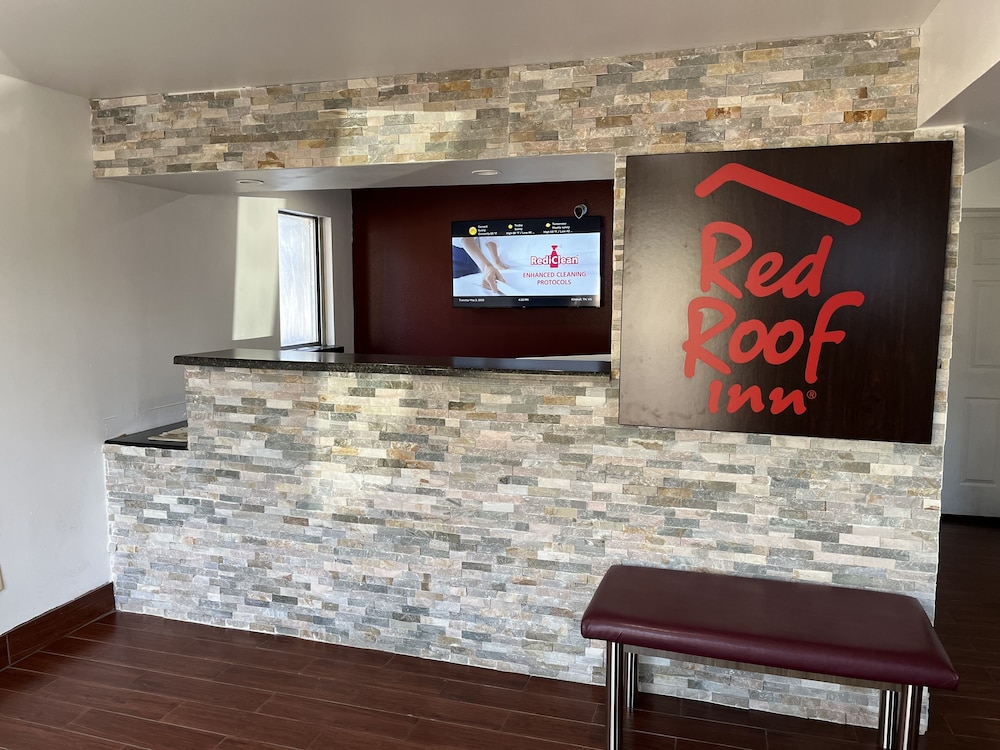 Red Roof Inn Kimball, TN - I-24 view 3