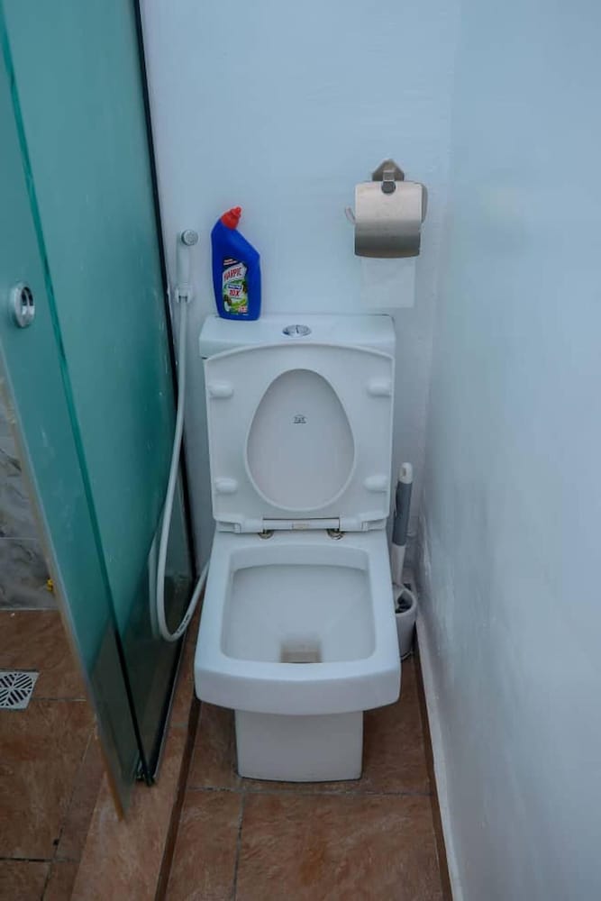 Bamgbose Apartments - Sleeps 2 - Parking - Balcony
