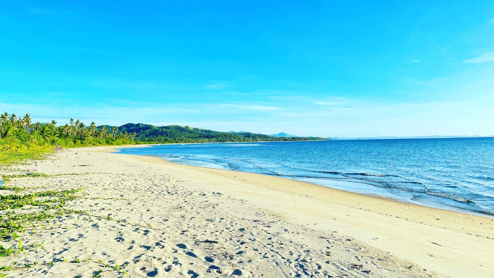 Footprints Beach Resort 104