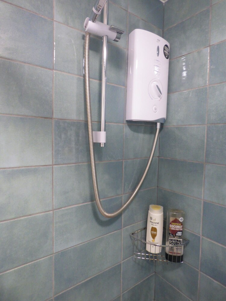 Gower - 2 Beds - Parking - EV Charger - Wifi