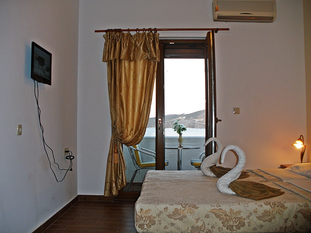 Photo 12