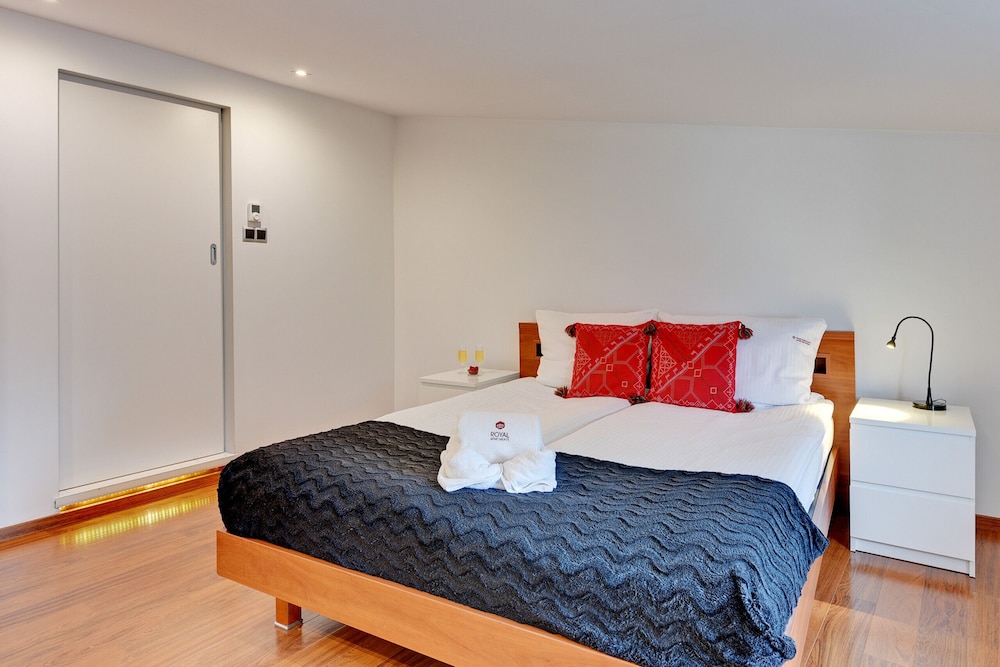 Apartament Vegas by Renters view 5