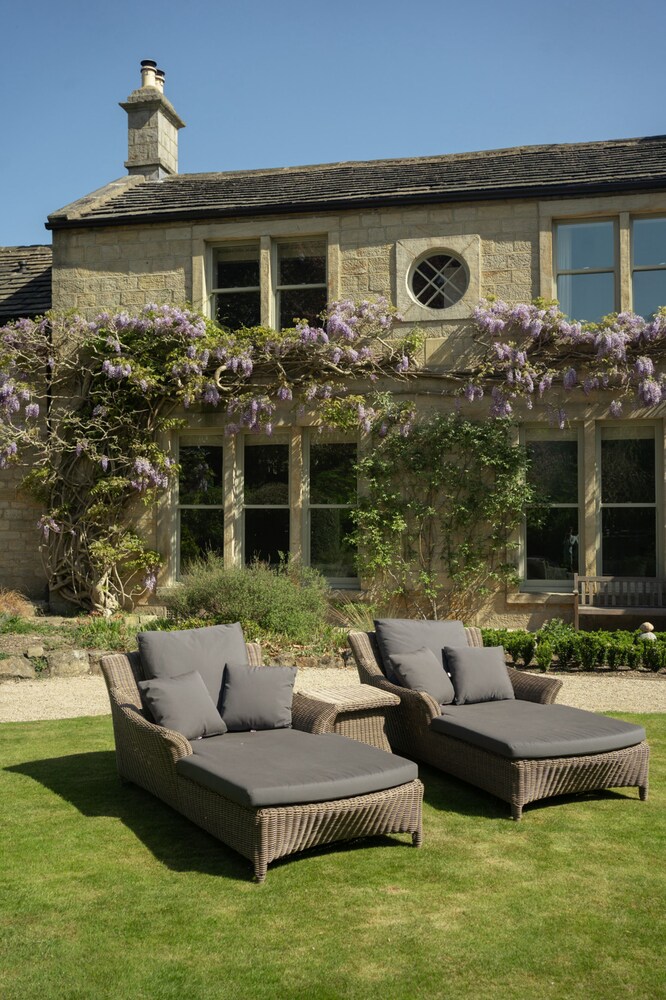 Outwood House