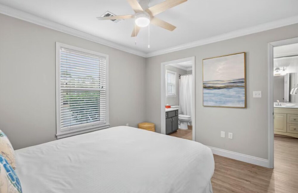 Beachside Villas 214