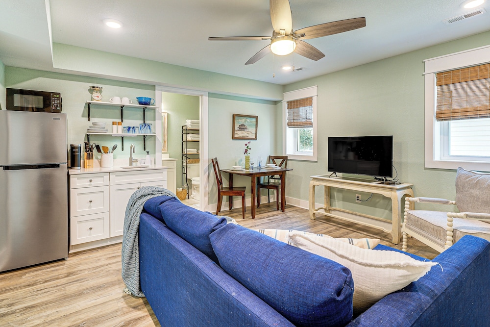 Walk to Beach: Apt w/ Private Hot Tub!