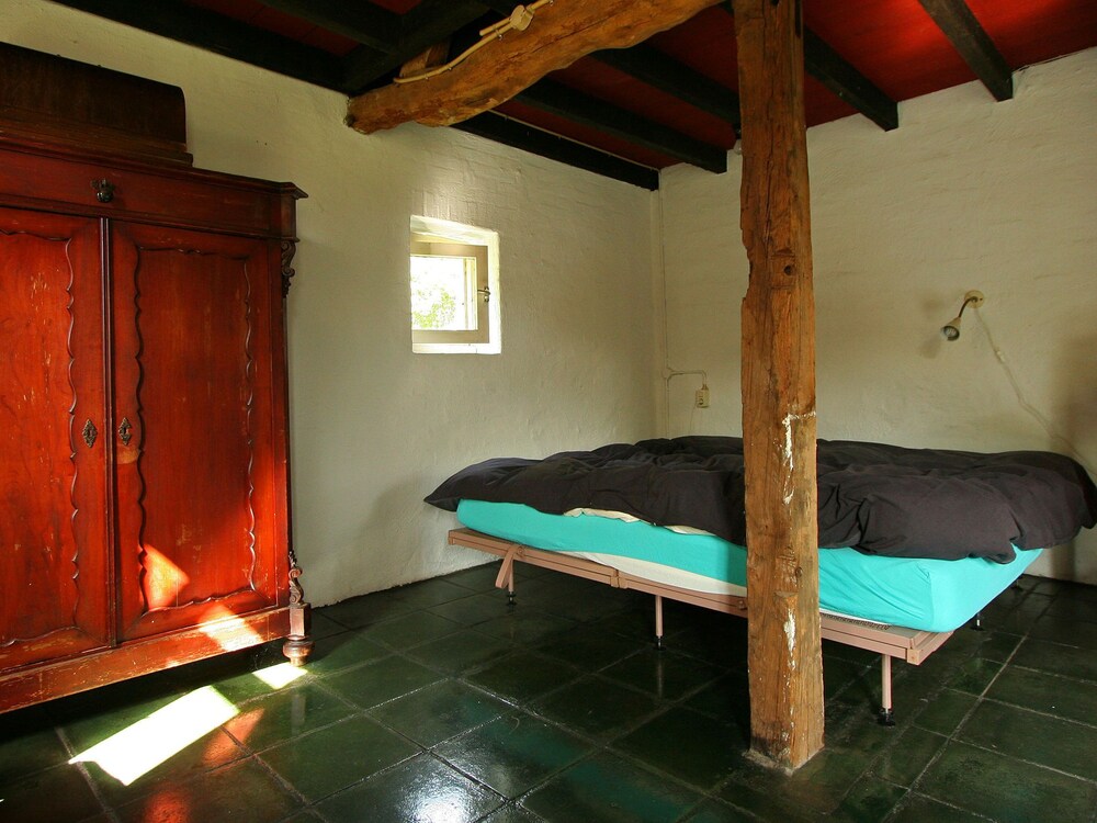 Photo 32