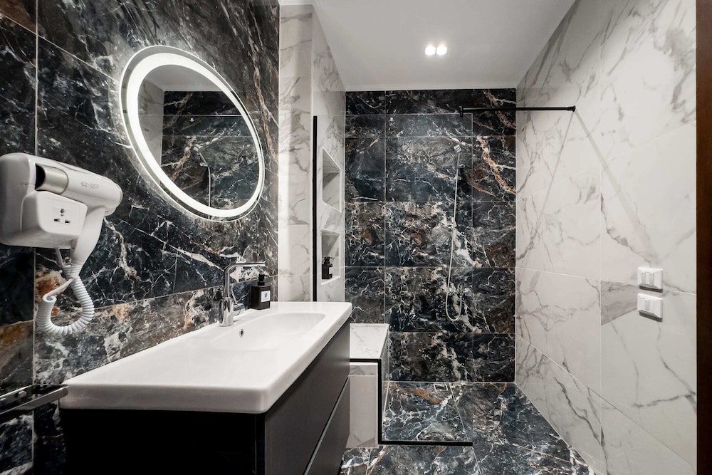 Xuru Stays I The 2bdr Emerald Pearl @ Heart of Heliopolis