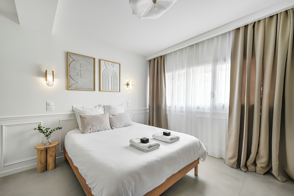 JIJI Suites