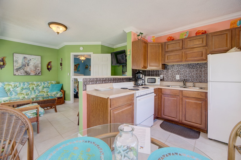 Pompano Beachfront Vacation Rentals view 2