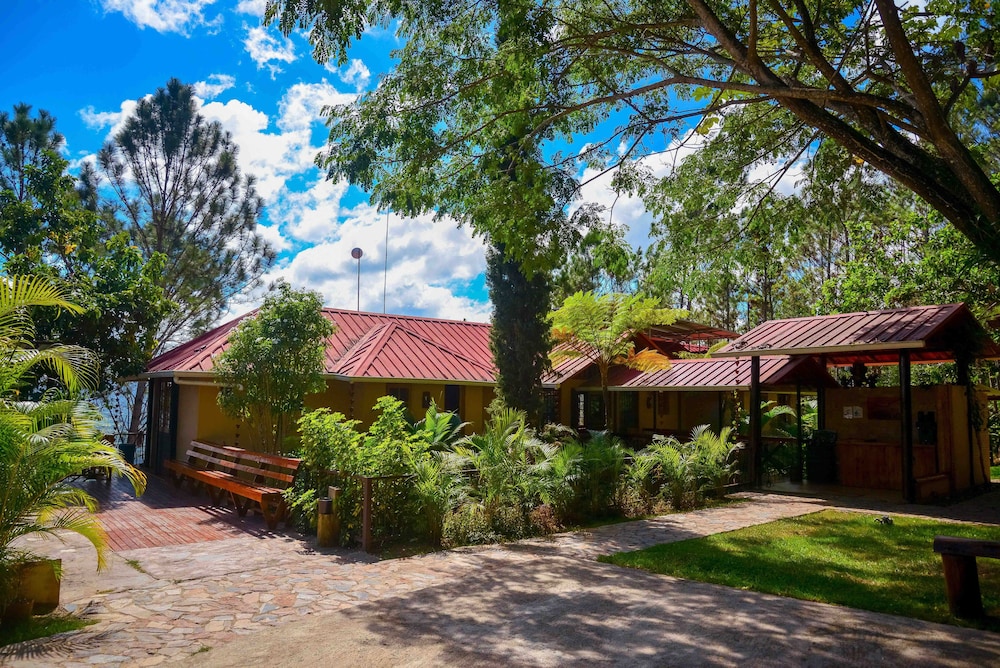 Hotel Rancho Tierra Alta - Image 1