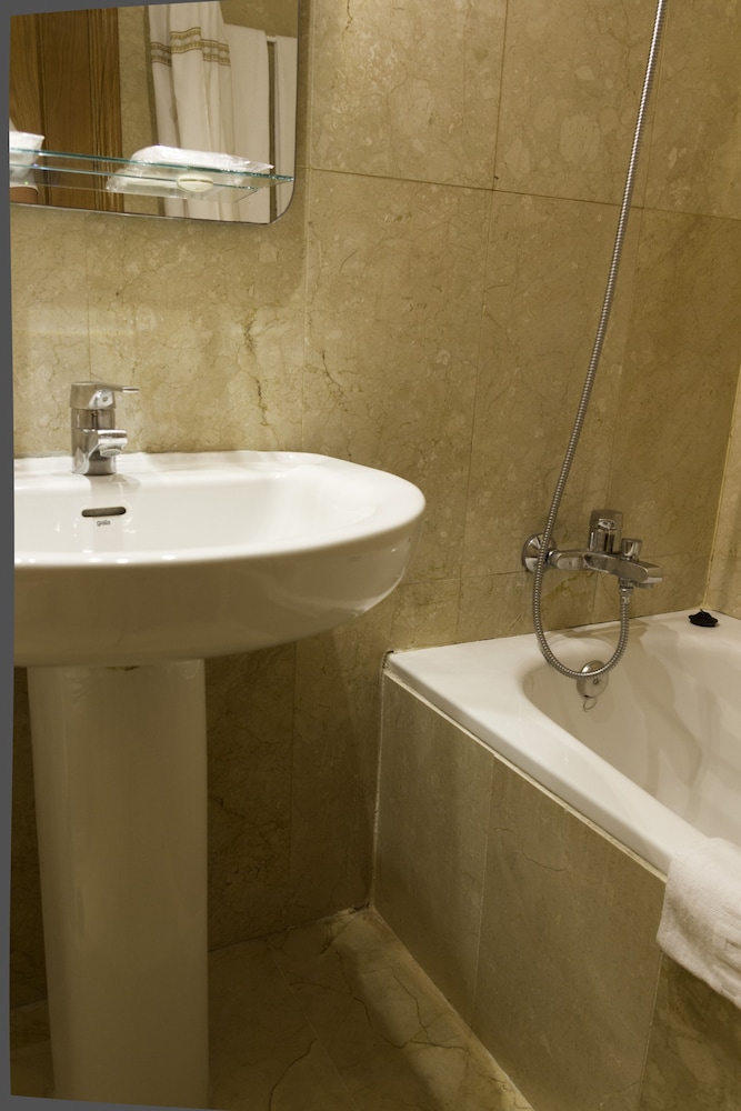 APARTAMENTOS GEMELOS 20 - BENINTER