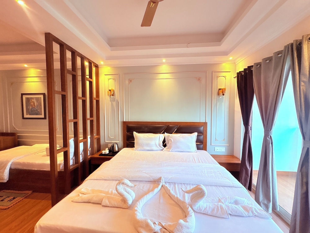 Hotel Jairam Way Bay