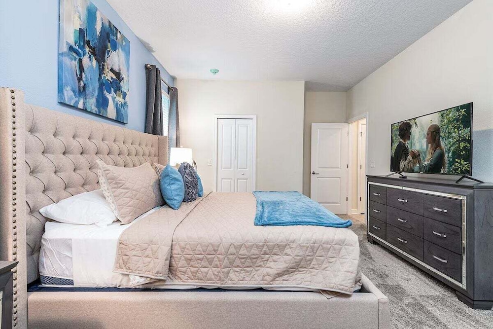 10br Storey Lake Home w/ Game Room, Pool & Spa Near Disney