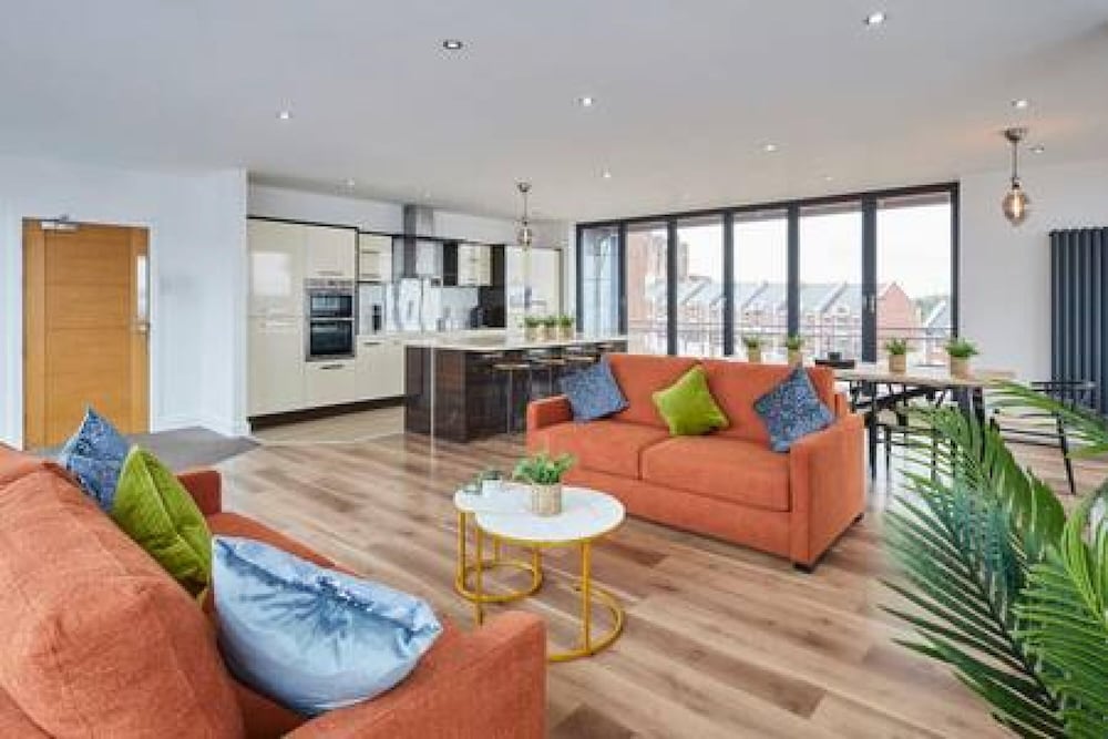Host Stay The Knight Street Penthouse I