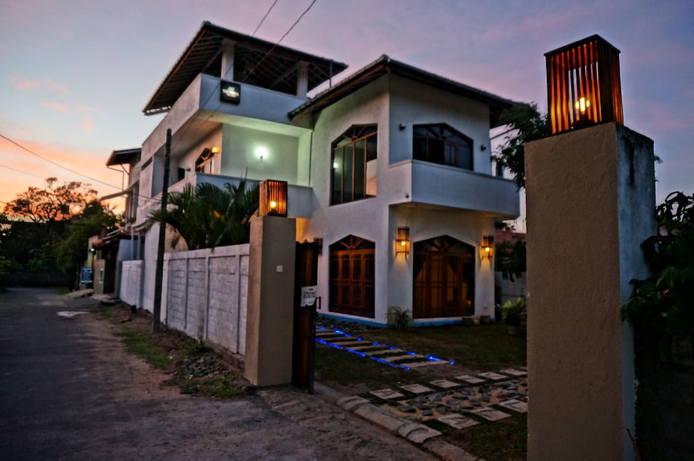 The Villa Negombo
