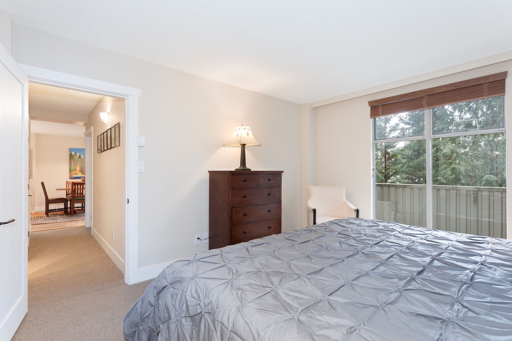 Woodrun Lodge by Whistler Premier