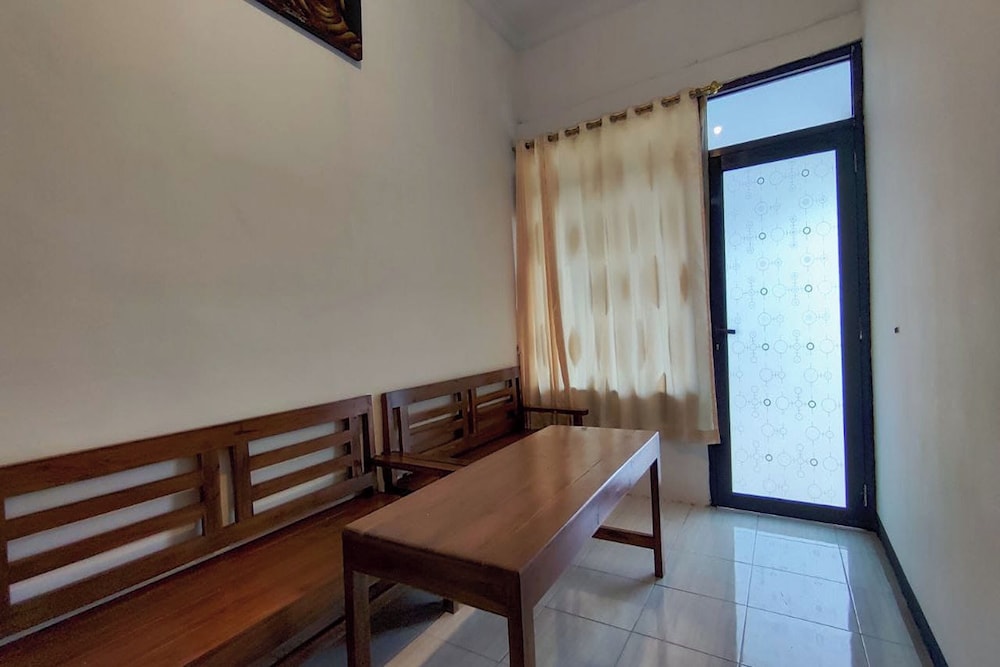 OYO 95106 A Homestay Syariah