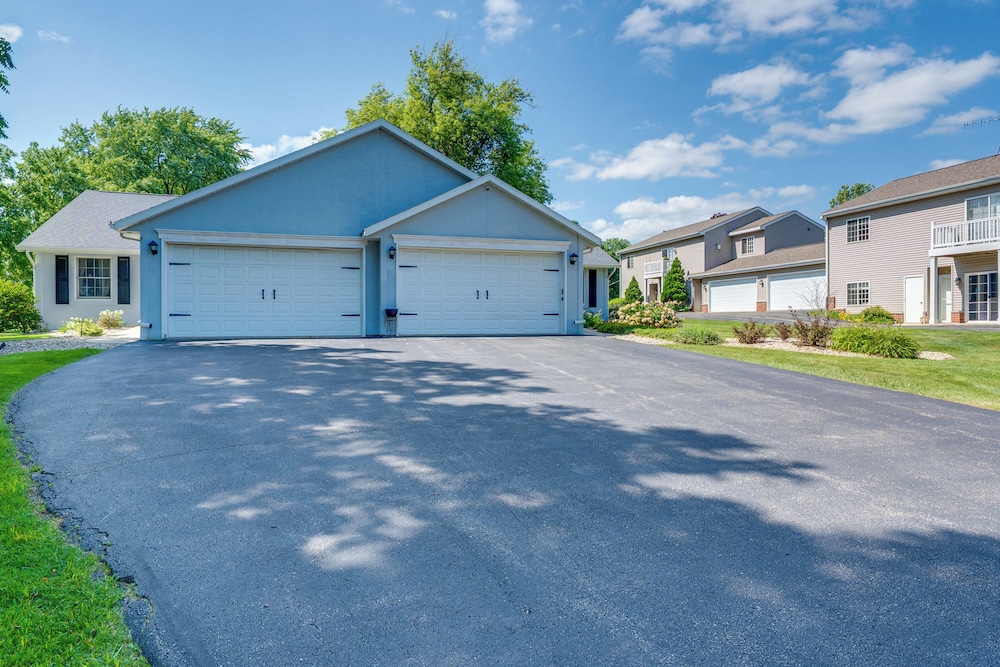1 Mi to Beach: Dog-friendly Condo in Lake Mills!