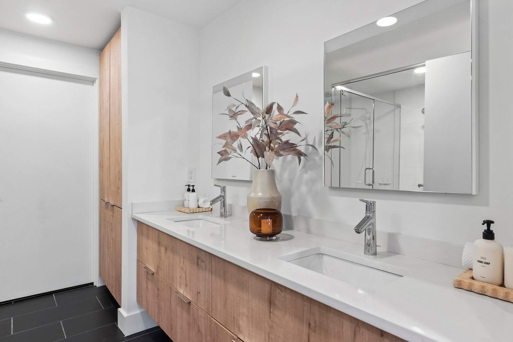 Bleau Vine Luxe Suite