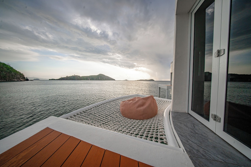 69 Resort & Beach Club by Loccal Collection, Labuan Bajo