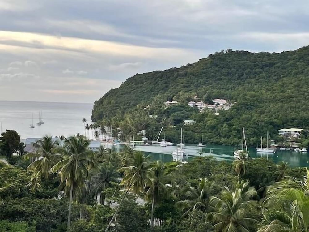 Villa Ashiana - Beautiful 3-bedroom villa in Marigot Bay 3 Villa by RedAwning view 5