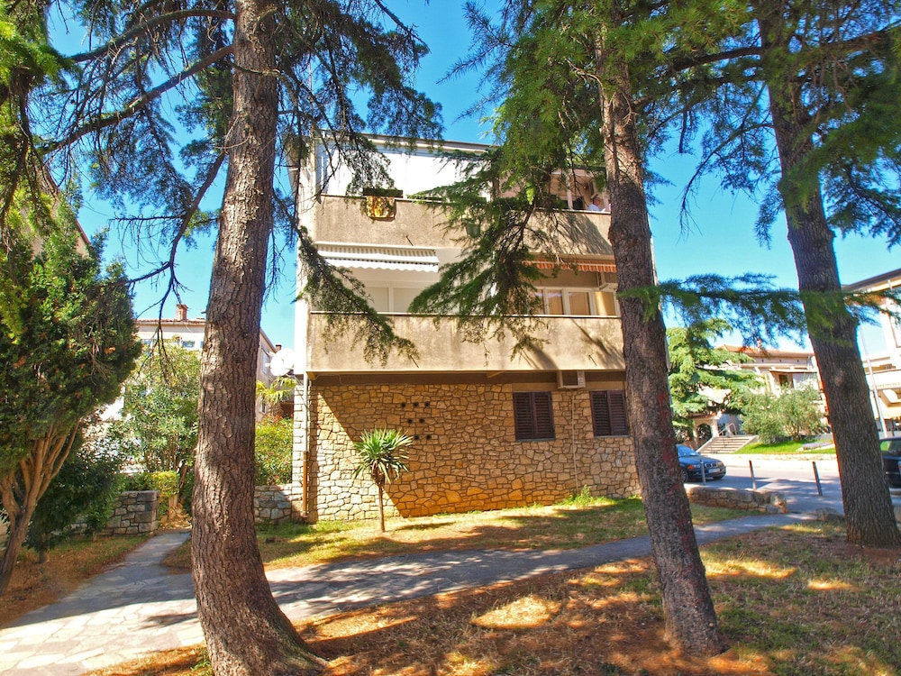 Apartment 1470 view 5