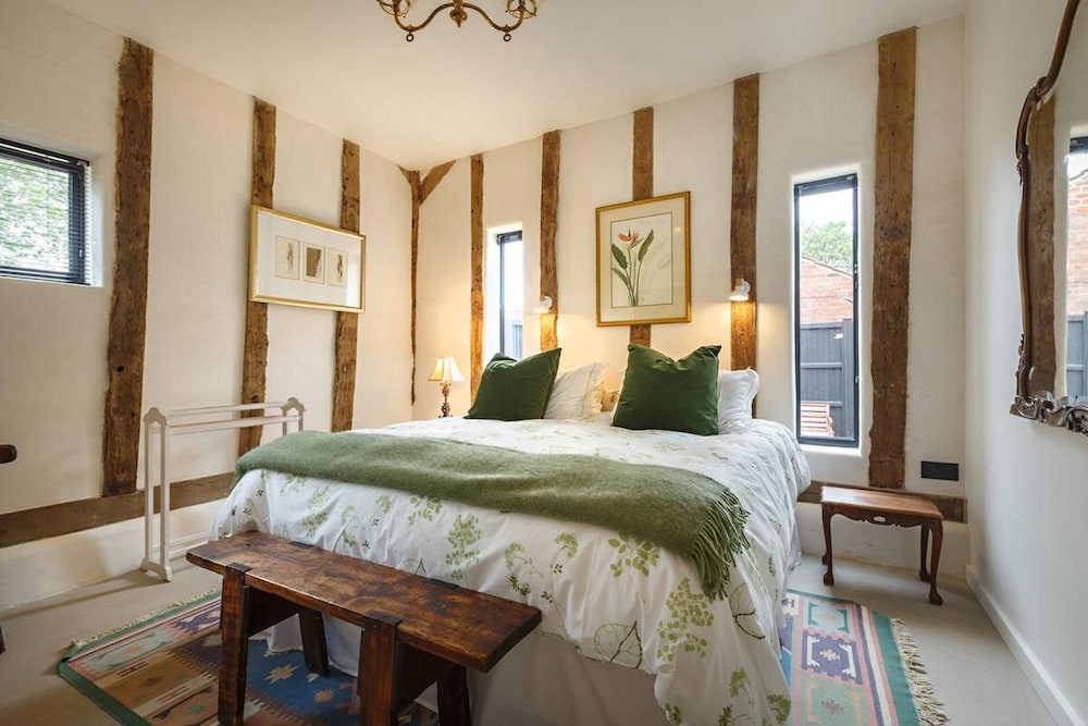 Stunning 3-bed Barn in Norfolk view 4