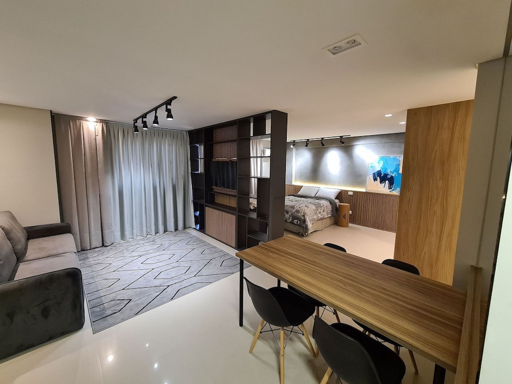 Riverside Residence