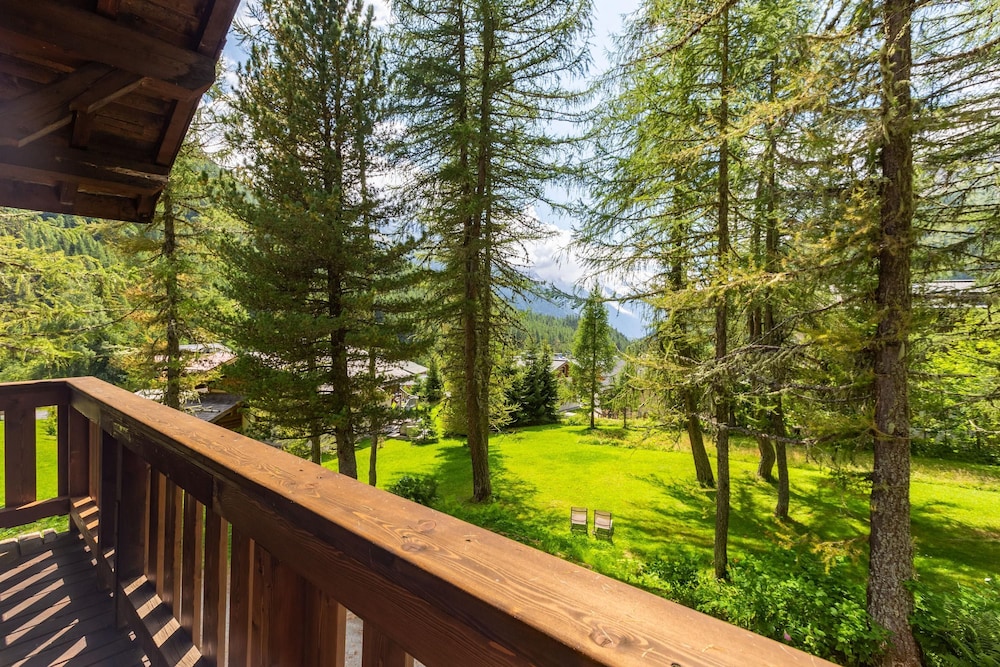 Chalet Ecureuil in Le Tour Argenti re