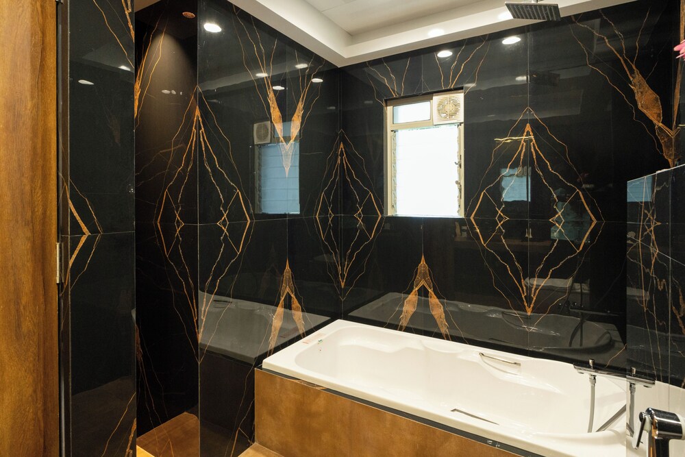 Alaya Stays - Imperial Mystara 5BHK near Khandala Hills