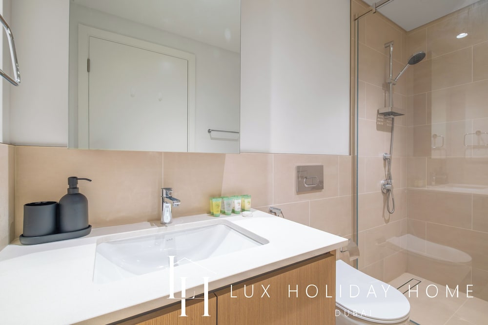LUX The Dubai Creek Beach Suite 2